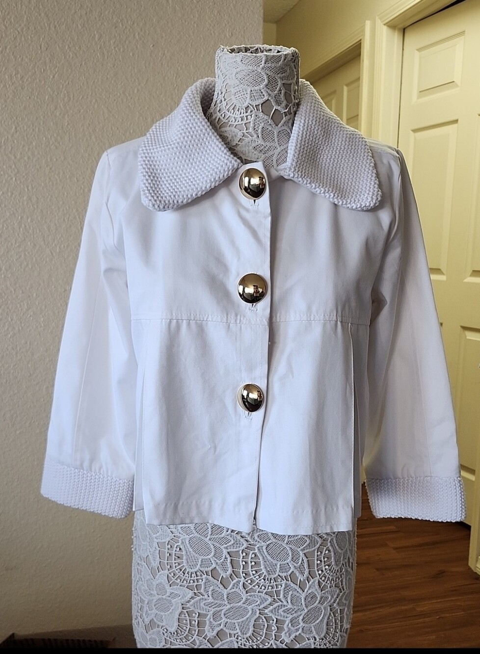 525 America Retro Inspired White Cropped Button Up Swing Jacket Size XL Like New